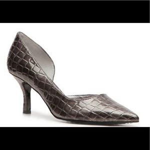 AK Anne Klein Hacket Croc Pump
